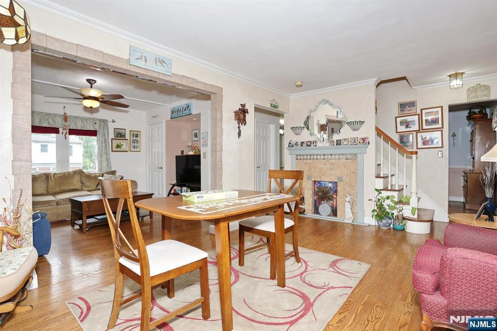 393 New Bridge Road Bergenfield, NJ 07621 - Photo 8 of 37