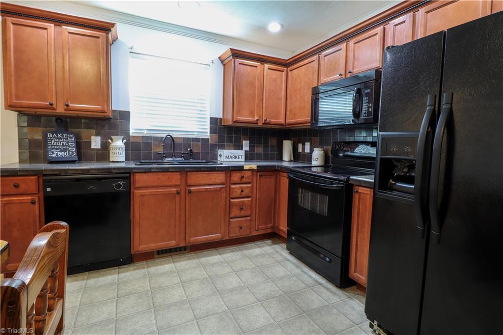 325 Nell Road Madison, NC 27025 - Photo 15 of 28 Gallery Image 15