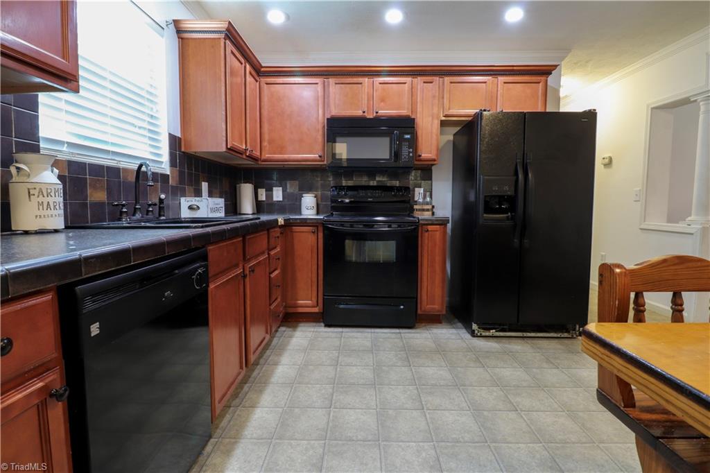325 Nell Road Madison, NC 27025 - Photo 16 of 28 Gallery Image 16