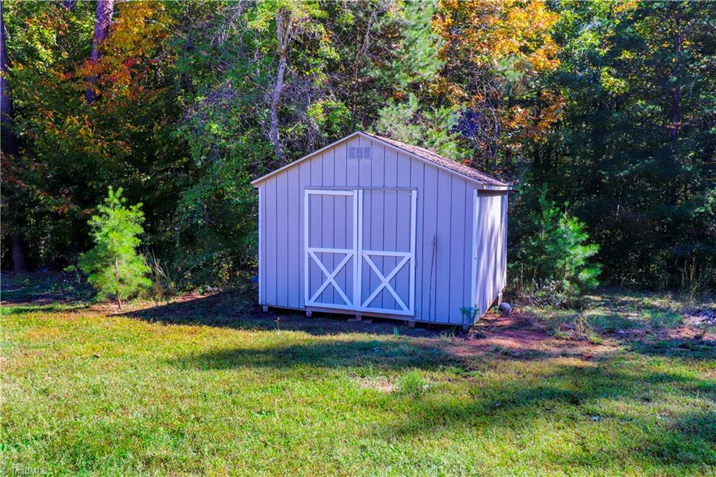 325 Nell Road Madison, NC 27025 - Photo 24 of 28 Gallery Image 24