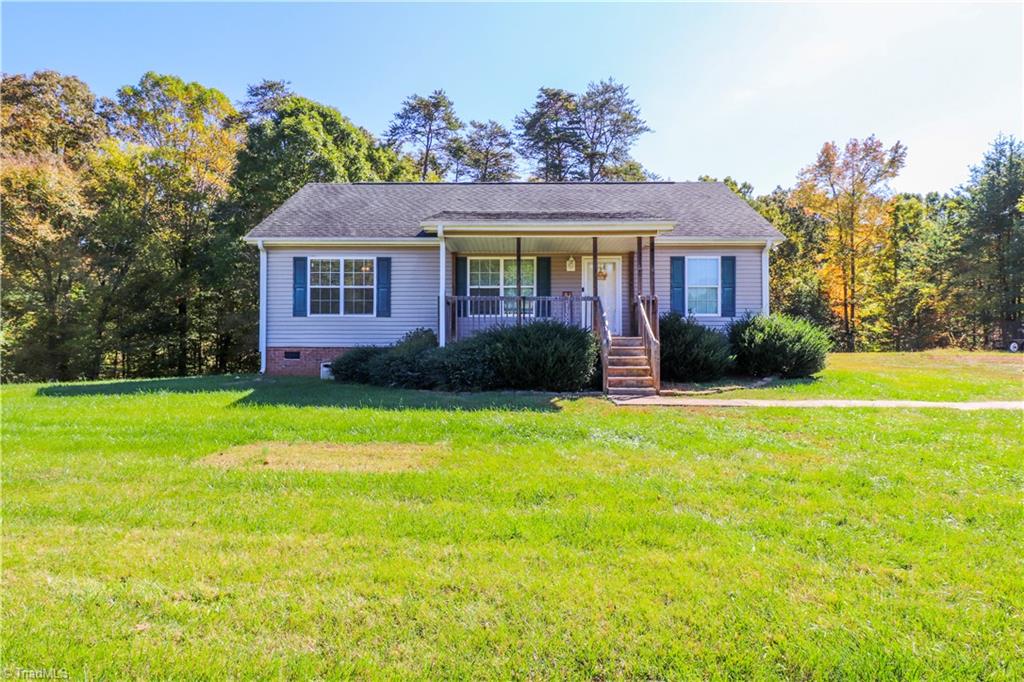 325 Nell Road Madison, NC 27025 - Photo 4 of 28 Gallery Image 4