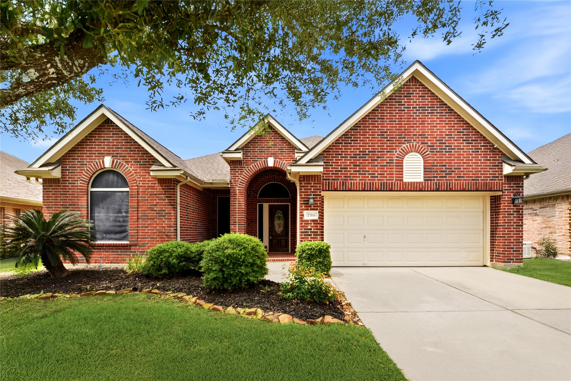 2314 Ligustrum Flower Drive Spring, TX 77388 - Photo 1 of 44