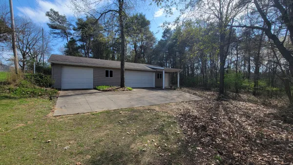 $199,900 | 2180 Harwood Road, Ionia, MI 48846