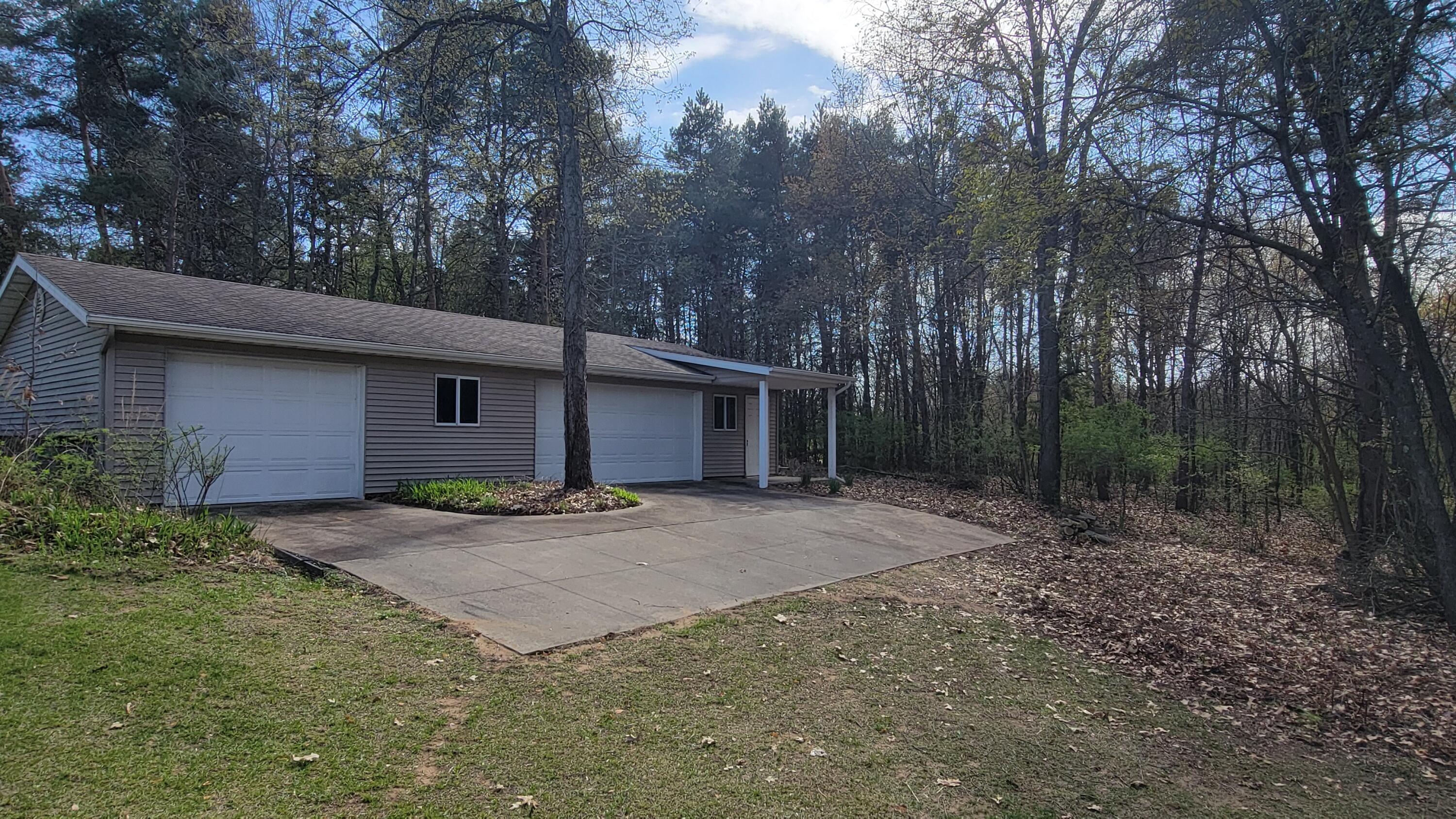 2180 Harwood Road Ionia, MI 48846 - Photo 3 of 27 20250427_163905