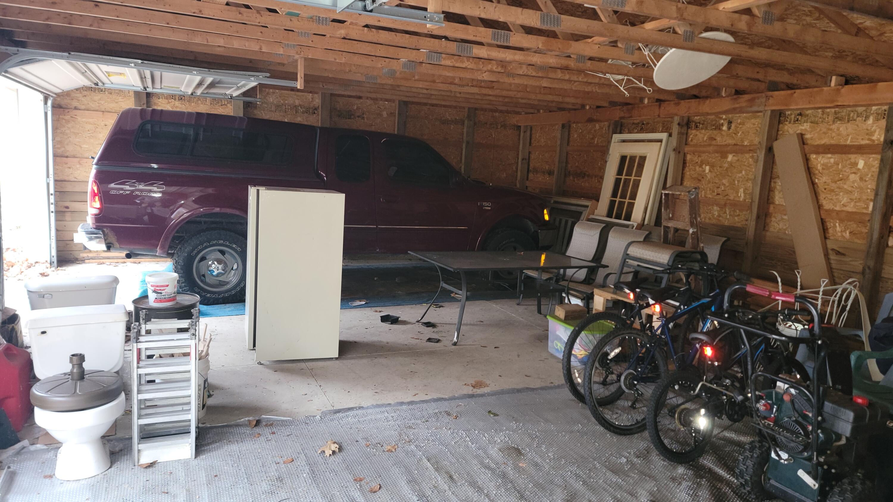 2180 Harwood Road Ionia, MI 48846 - Photo 6 of 27 20250421_171749