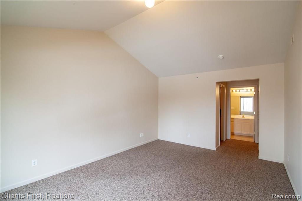 34122 Utica Road Fraser, MI 48026 - Photo 14 of 21