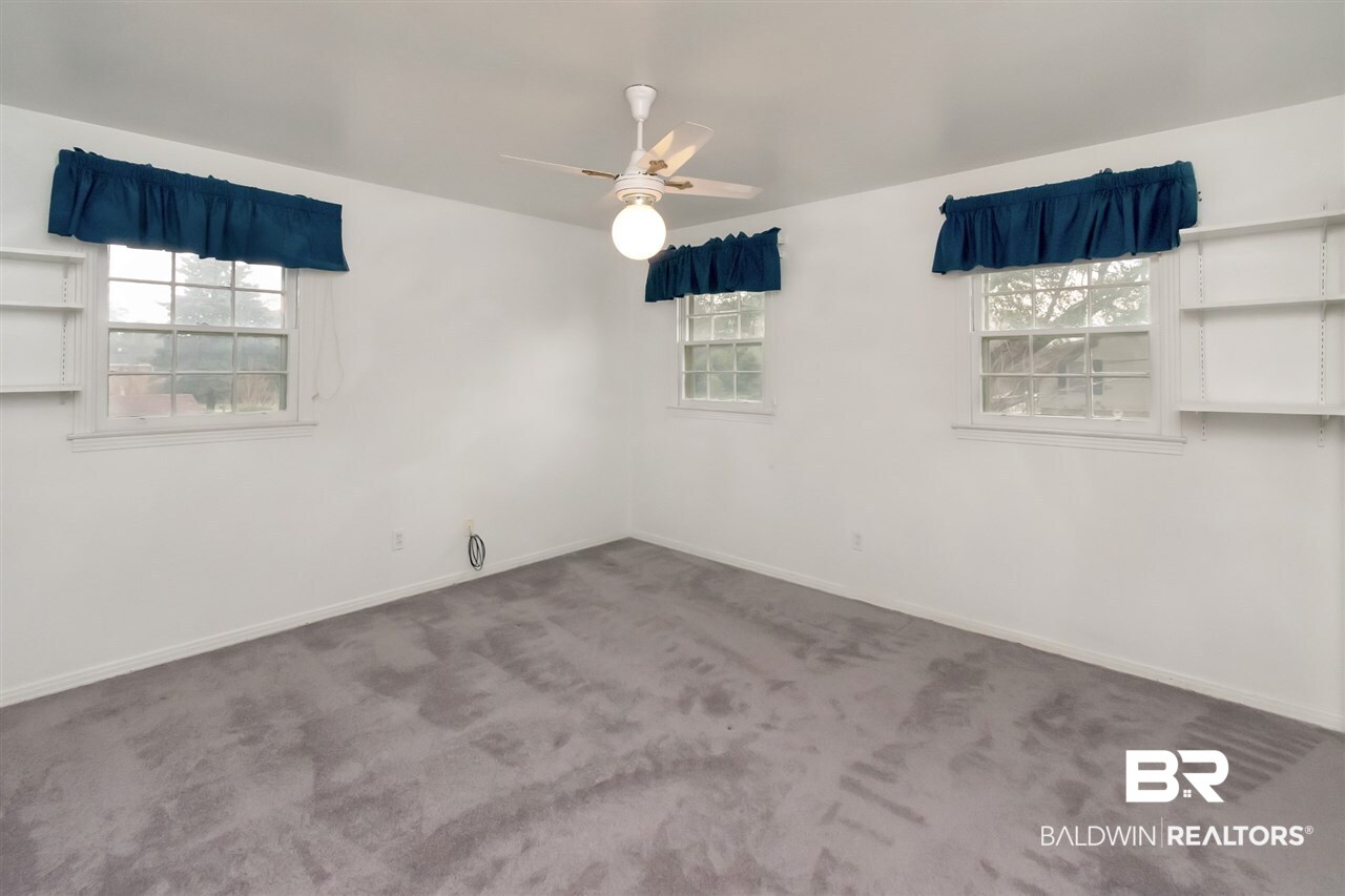 402 Coventry Way Mobile, AL 36606 - Photo 31 of 39