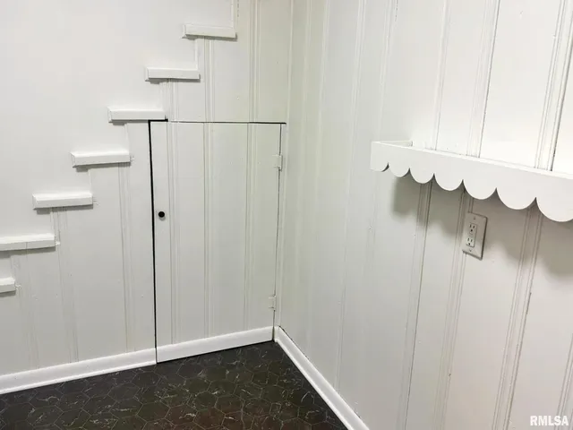 $129,900 | 1800 Market Street, Metropolis, IL 62960