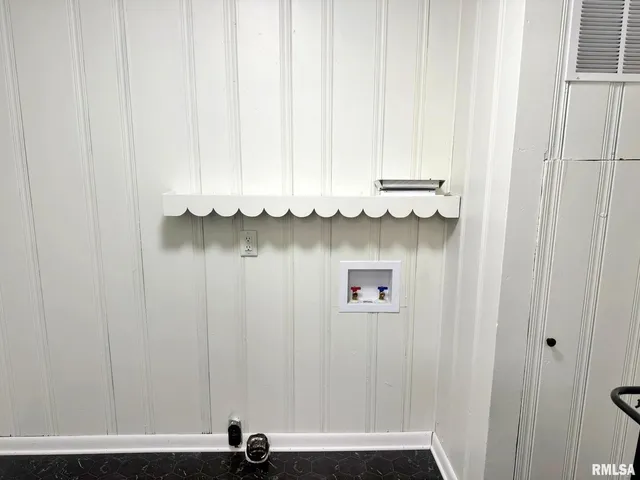 $129,900 | 1800 Market Street, Metropolis, IL 62960