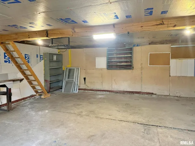 $129,900 | 1800 Market Street, Metropolis, IL 62960