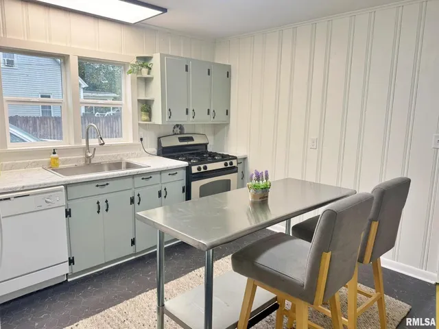 $129,900 | 1800 Market Street, Metropolis, IL 62960