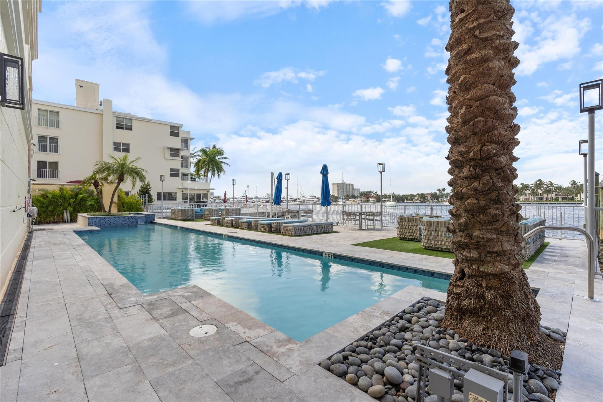 209 North Birch Road, Unit 401 Fort Lauderdale, FL 33304 - Photo 12 of 40 Photo 12