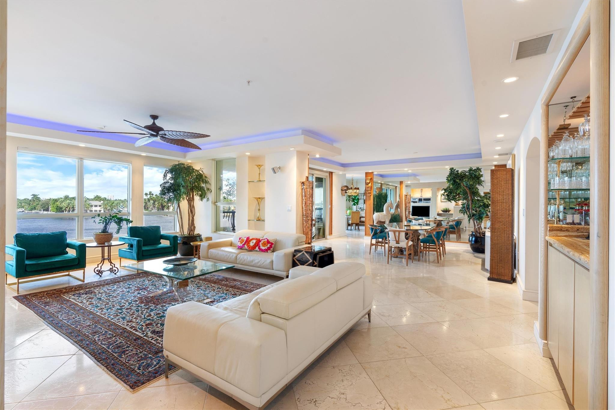 209 North Birch Road, Unit 401 Fort Lauderdale, FL 33304 - Photo 15 of 40 Photo 15