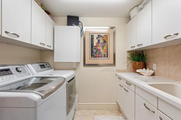 $10,000 | 209 North Birch Road, Unit 401, Fort Lauderdale, FL 33304