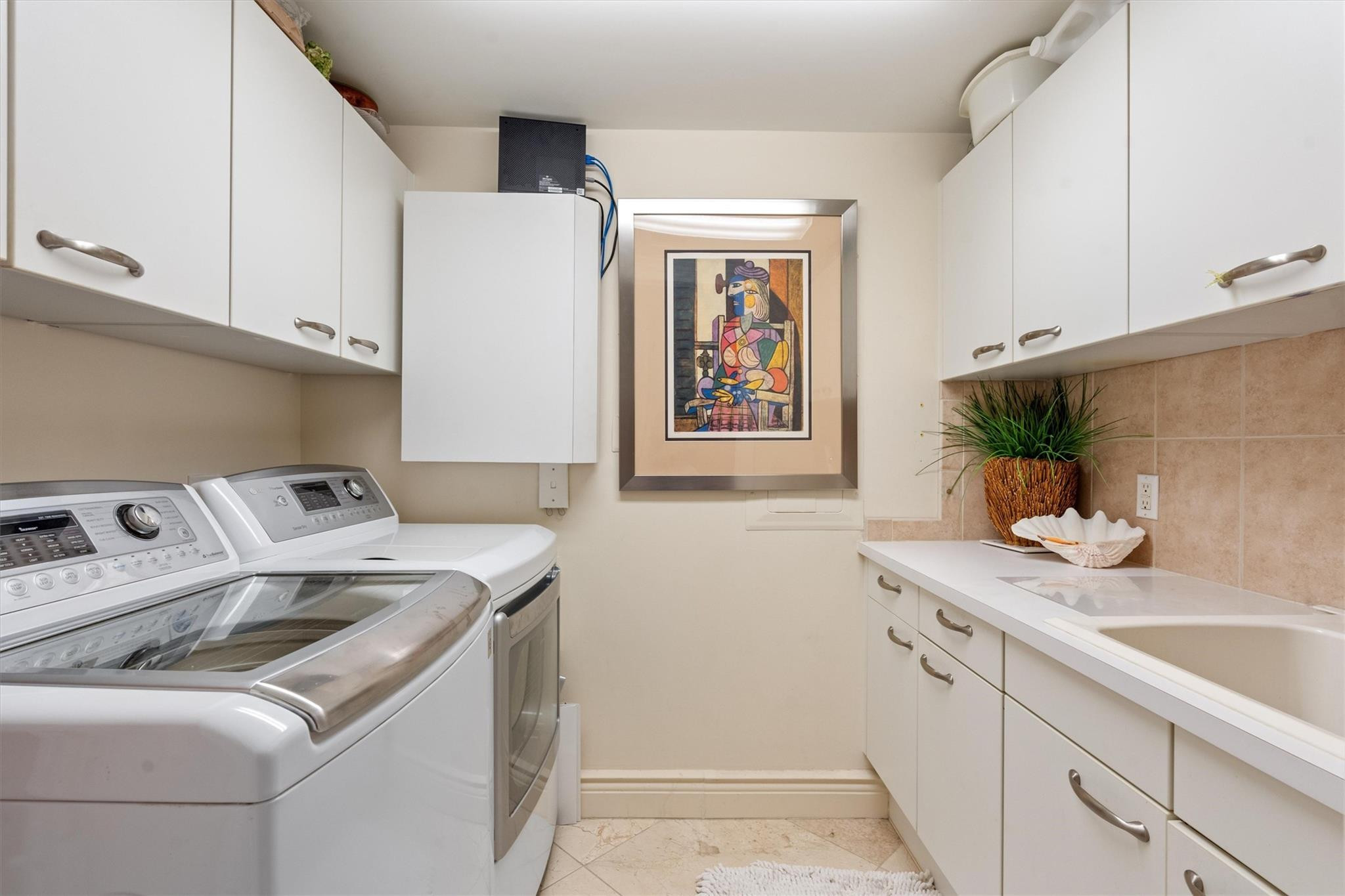 209 North Birch Road, Unit 401 Fort Lauderdale, FL 33304 - Photo 17 of 40 Photo 17