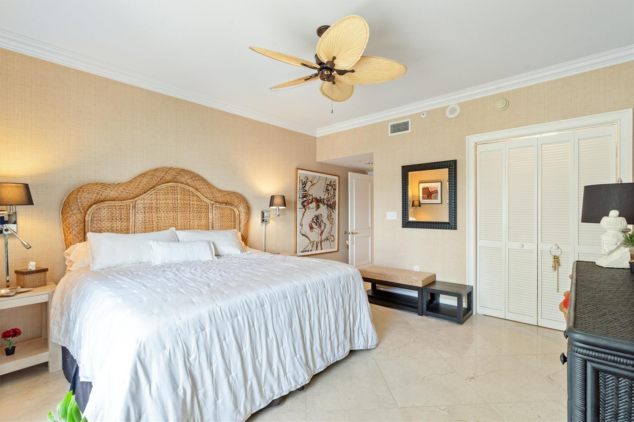 209 North Birch Road, Unit 401 Fort Lauderdale, FL 33304 - Photo 35 of 40 Photo 35