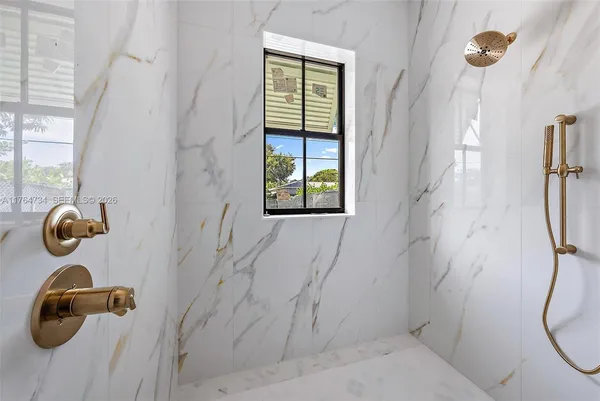 $3,475,000 | 325 Fairway West, Tequesta, FL 33469