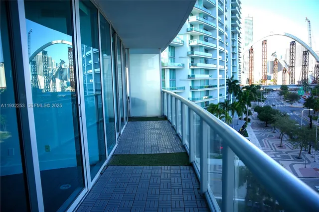 $4,050 | 888 Biscayne Boulevard, Unit 609, Miami, FL 33132