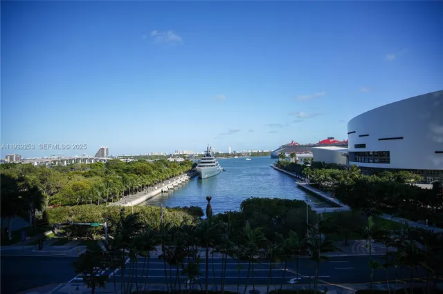 $4,050 | 888 Biscayne Boulevard, Unit 609, Miami, FL 33132