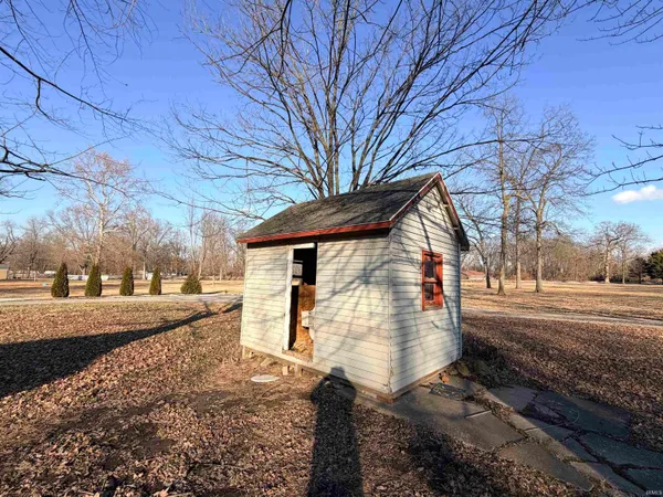 $40,000 | 353 North Park Avenue, Jasonville, IN 47438