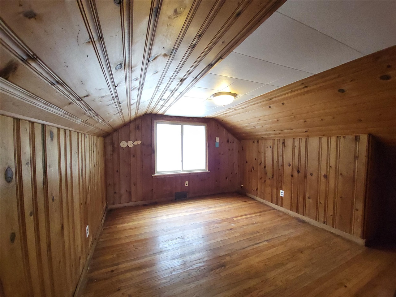 22820 Teppert Avenue Eastpointe, MI 48021 - Photo 9 of 13