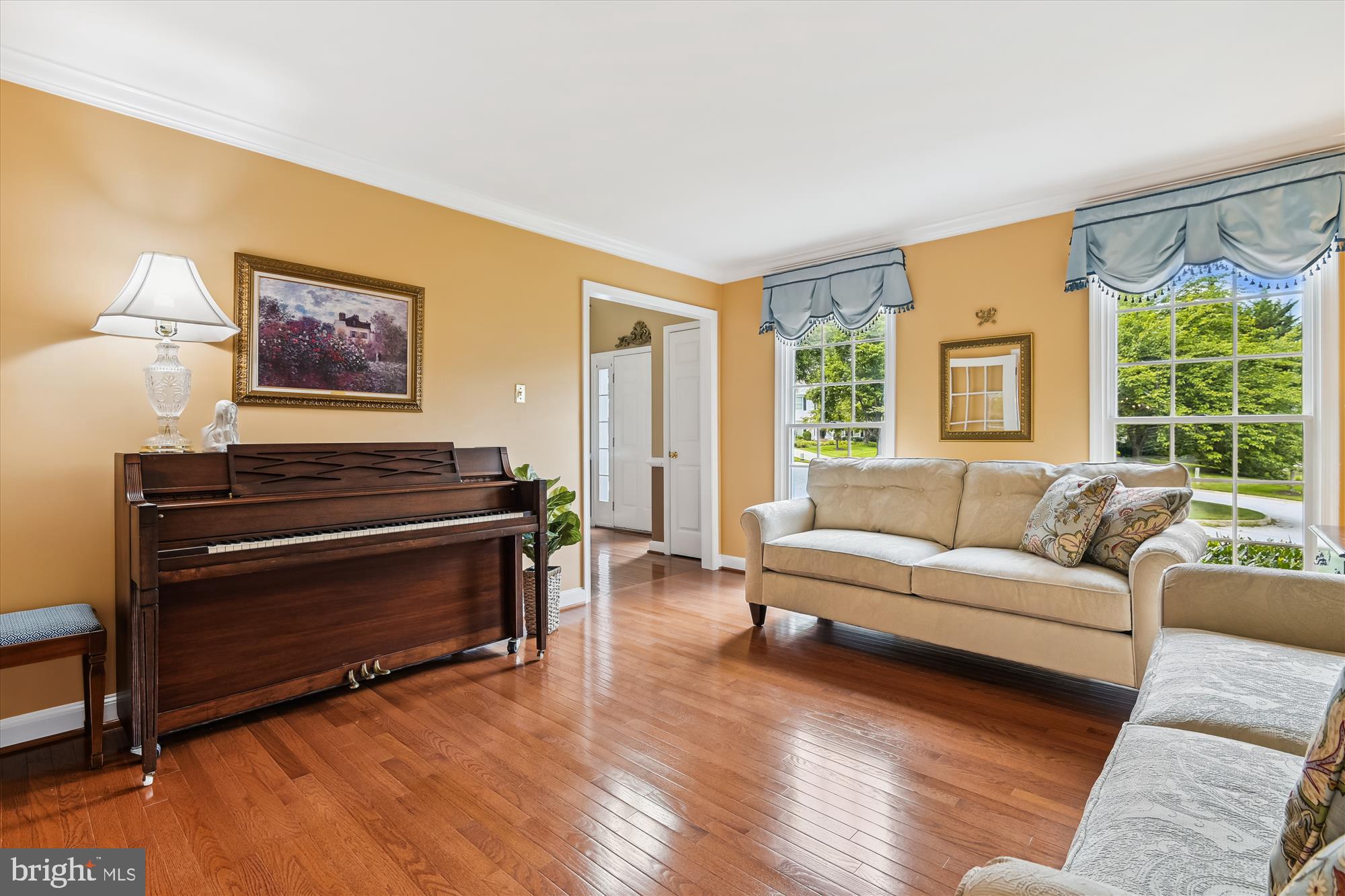 6509 Apple Blossom Ride Columbia, MD 21044 - Photo 6 of 78 GLEAMING HARDWOOD FLOORING