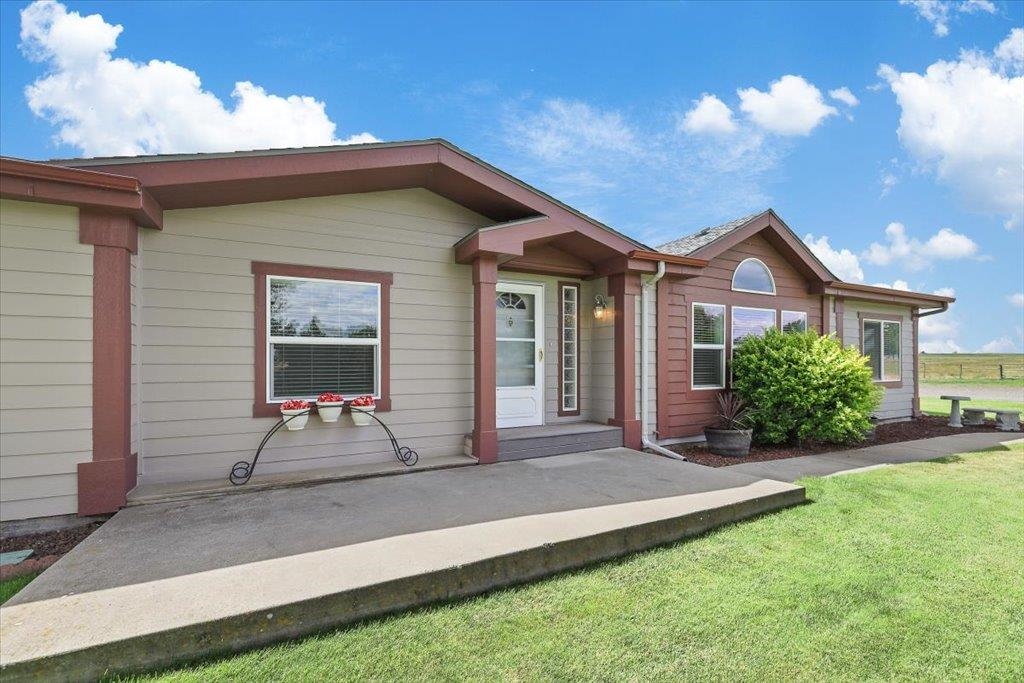 18616 South Smythe Road Spokane, WA 99224 - Photo 5 of 46