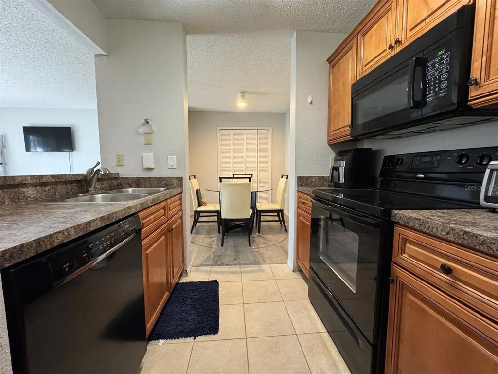 3705 Southwest 27th Street, Unit 1116 Gainesville, FL 32608 - Photo 6 of 13