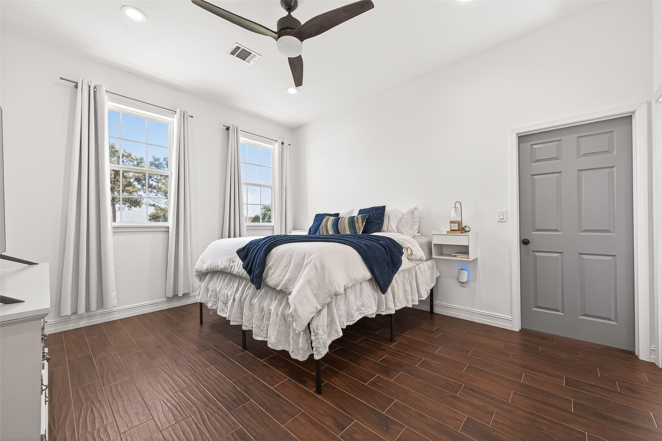 12212 Padon Road Needville, TX 77461 - Photo 13 of 37