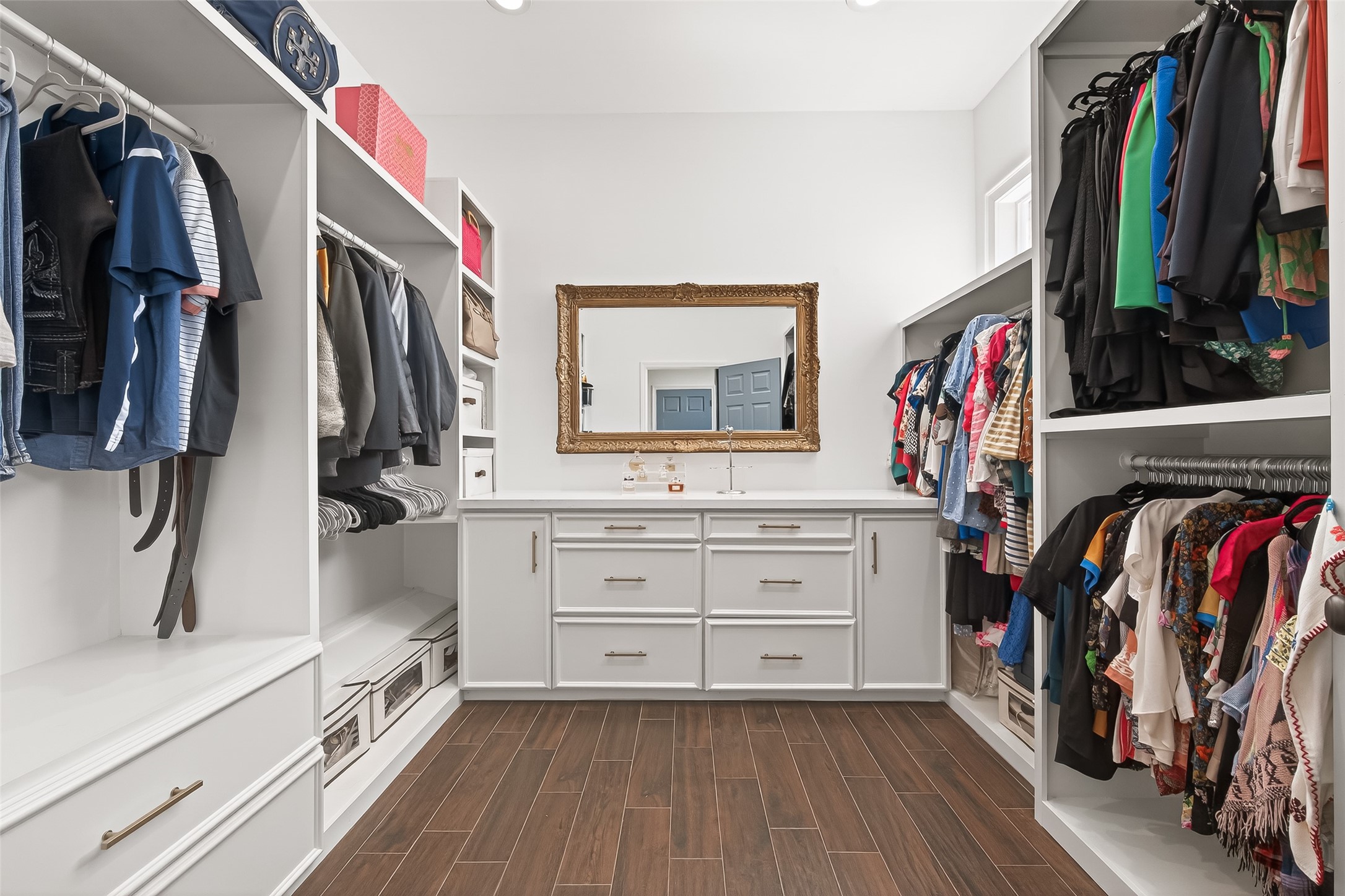 12212 Padon Road Needville, TX 77461 - Photo 17 of 37 Primary closet