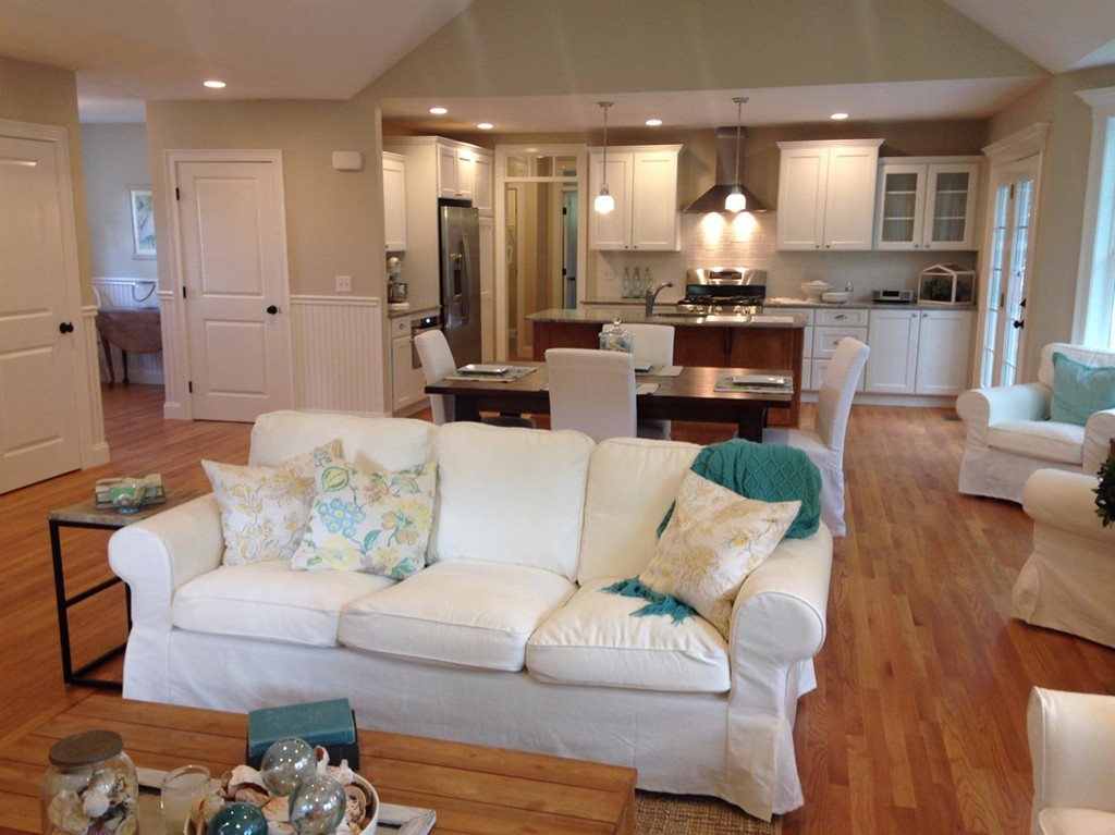 41 Meadowbrook Road Mashpee, MA 02649 - Photo 3 of 14