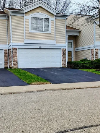 $289,900 | 855 Mesa Drive, Unit 552D, Elgin, IL 60123