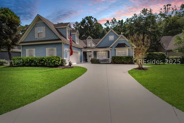 $705,000 | 29 Lakes Crossing, Bluffton, SC 29910