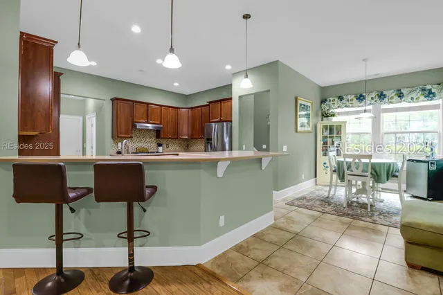 $705,000 | 29 Lakes Crossing, Bluffton, SC 29910