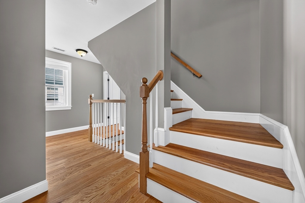 89 Overland Road, Unit 2 Waltham, MA 02451 - Photo 16 of 28 Gallery Image 16