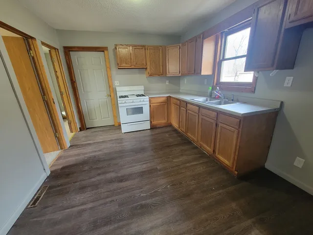 $1,100 | 514 East Marquette Street, Ottawa, IL 61350