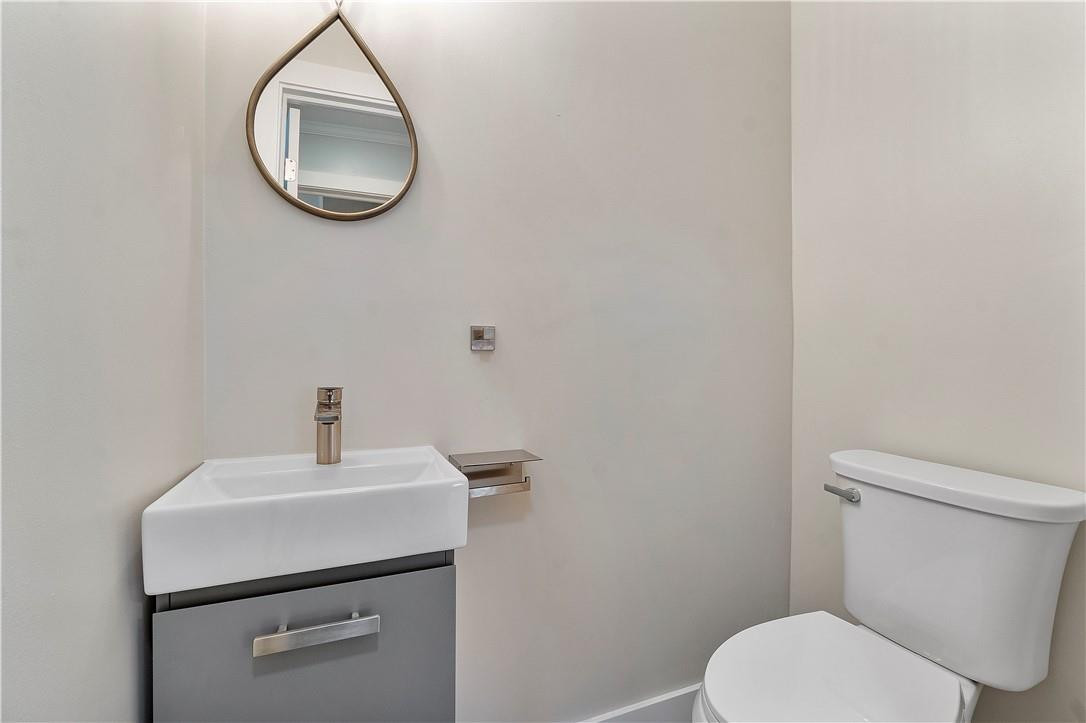 250 Northwest 10th Street Boca Raton, FL 33432 - Photo 24 of 47 Guest bathroom