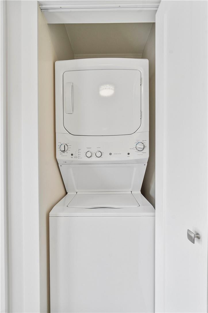 250 Northwest 10th Street Boca Raton, FL 33432 - Photo 25 of 47 Washer/Dryer