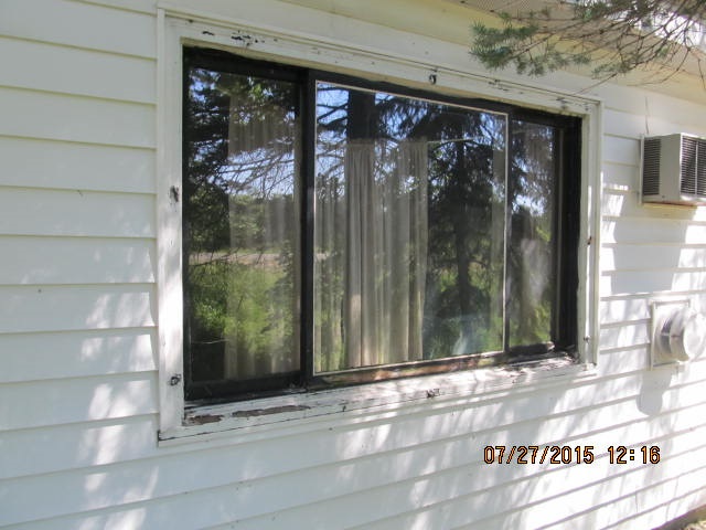 10760 Homestead Road Beulah, MI 49617 - Photo 2 of 7 1806000-1.JPG