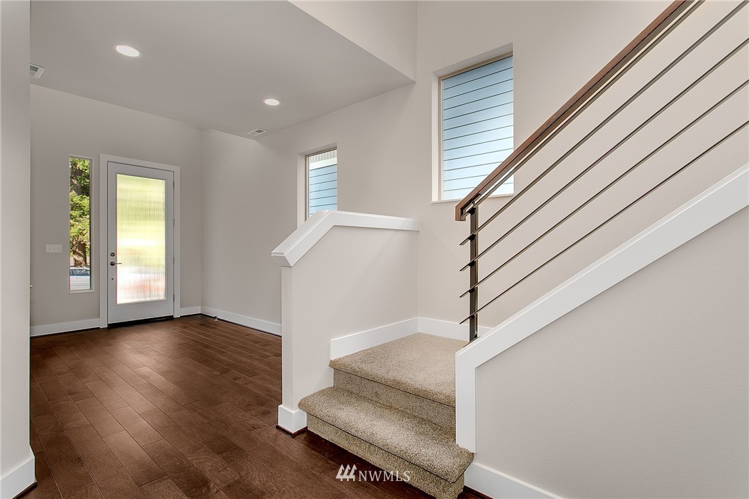 10736 Southeast 188th Street Renton, WA 98055 - Photo 2 of 9 Gallery Image 2
