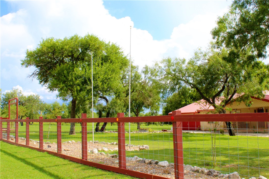 6139 Mockingbird Lane Mathis, TX 78368 - Photo 24 of 35