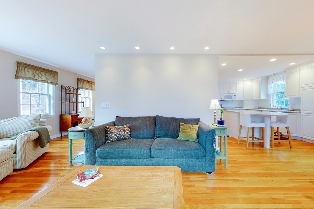 600 Trapelo Road, Unit 16 Waltham, MA 02452 - Photo 12 of 37 Gallery Image 12