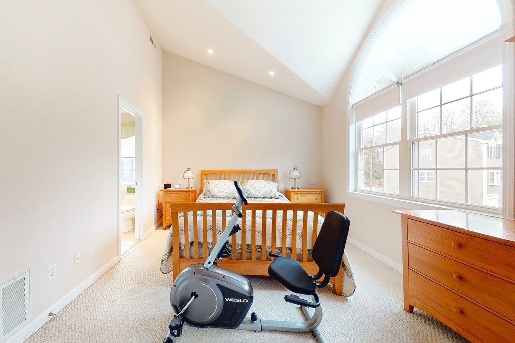 600 Trapelo Road, Unit 16 Waltham, MA 02452 - Photo 18 of 37 Gallery Image 18