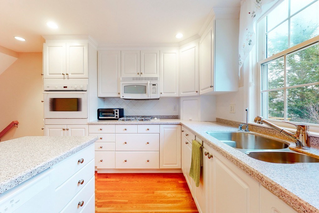 600 Trapelo Road, Unit 16 Waltham, MA 02452 - Photo 5 of 37 Gallery Image 5