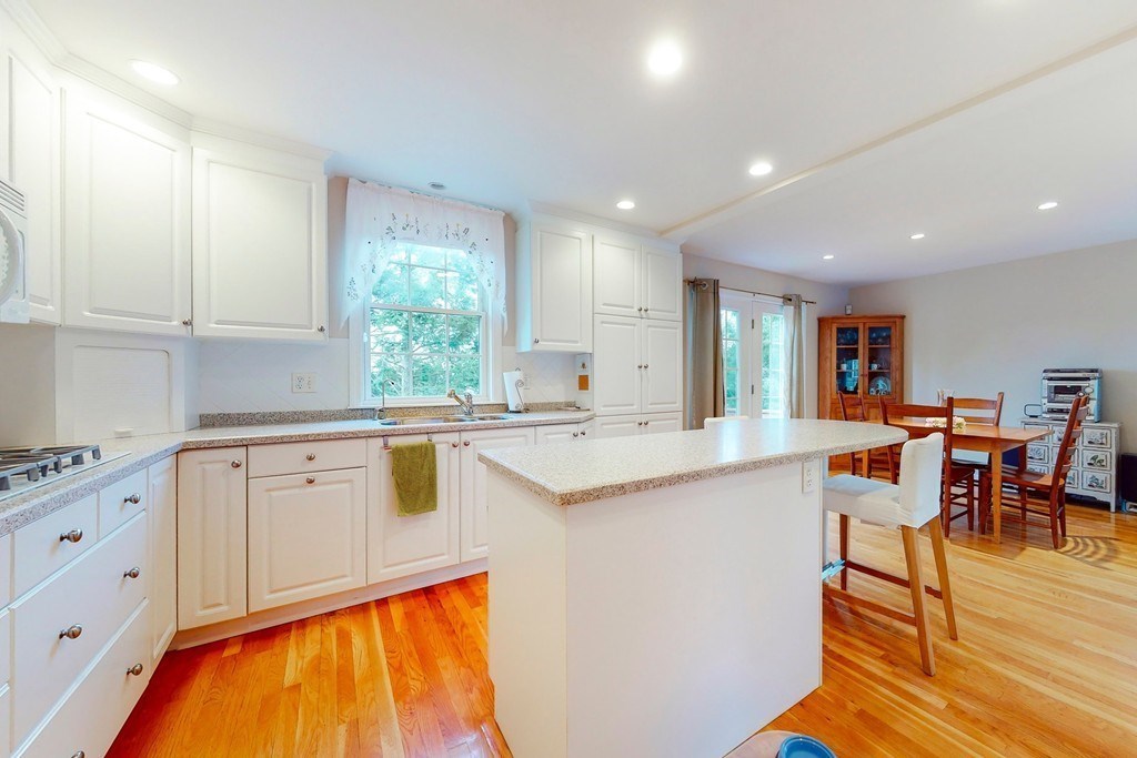 600 Trapelo Road, Unit 16 Waltham, MA 02452 - Photo 6 of 37 Gallery Image 6