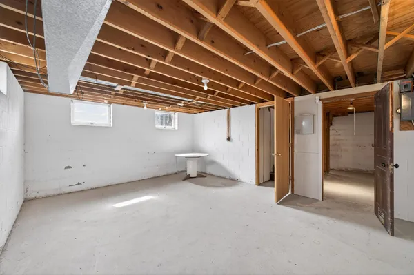 $650,000 | 2270 397th Avenue Northeast, Stanchfield, MN 55080