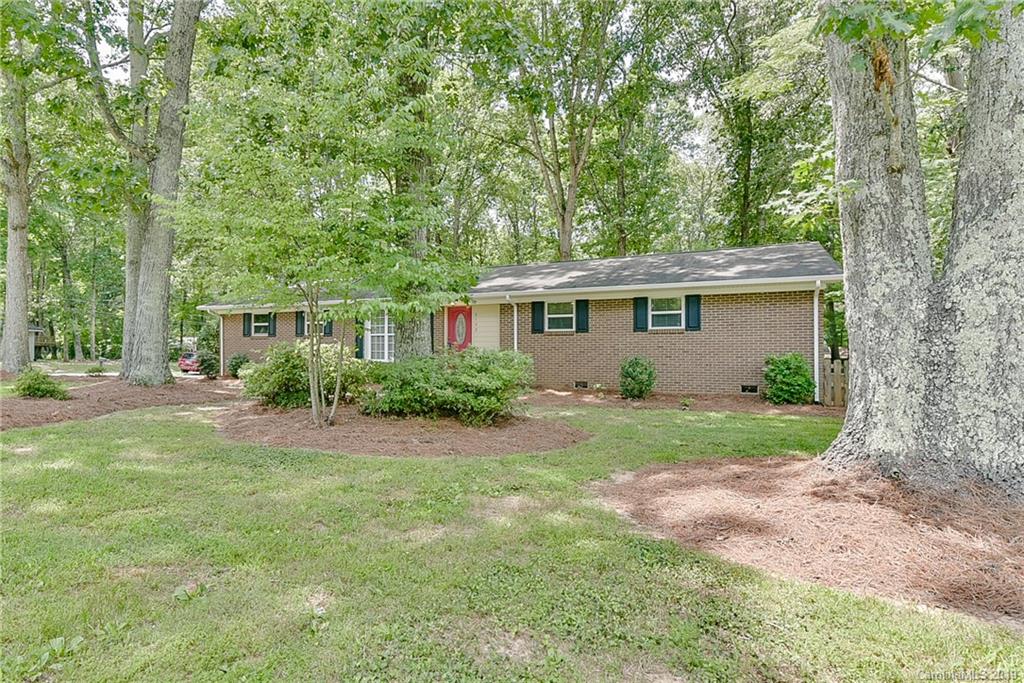 6140 Potter Road Matthews, NC 28104 - Photo 3 of 40 Gallery Image 3