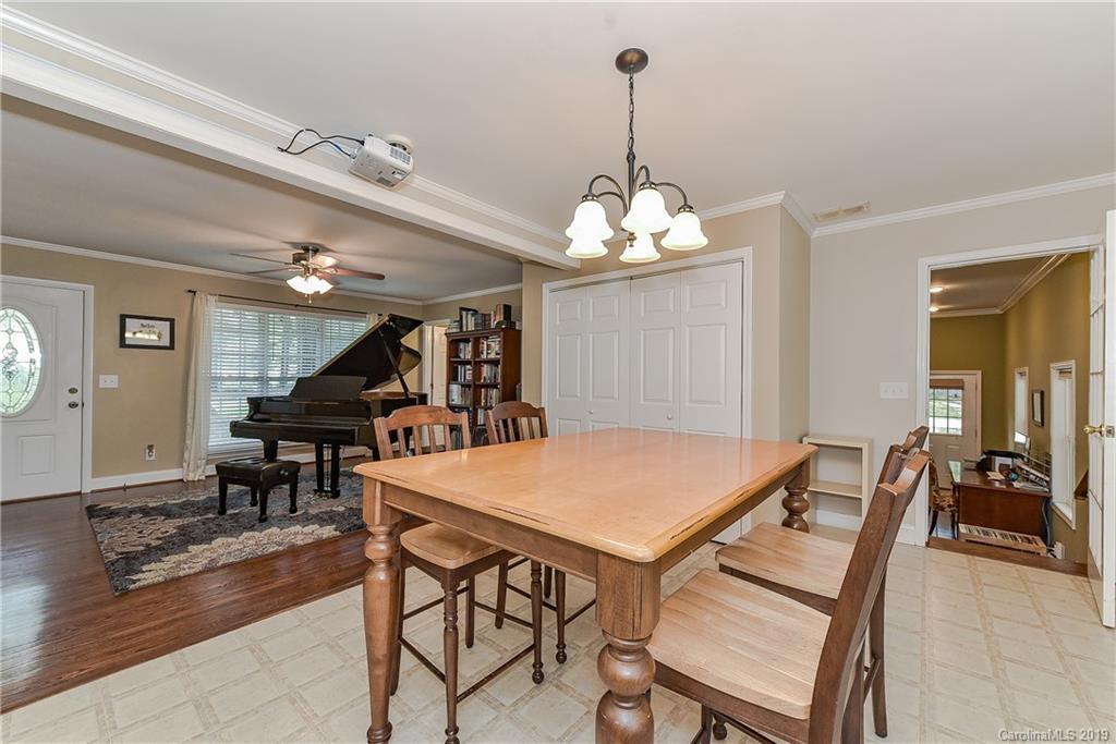 6140 Potter Road Matthews, NC 28104 - Photo 6 of 40 Gallery Image 6