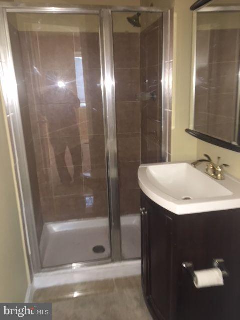 2403 Sun Valley Circle, Unit 4D Silver Spring, MD 20906 - Photo 5 of 20 Bath
