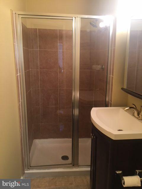 2403 Sun Valley Circle, Unit 4D Silver Spring, MD 20906 - Photo 8 of 20 Bath